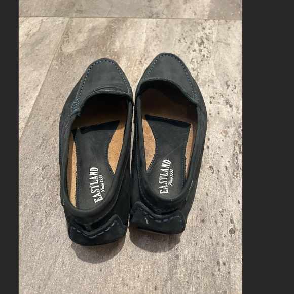 Eastland Women's Patricia Loafer Light Blue Women's Size 6 - Picture 5 of 7